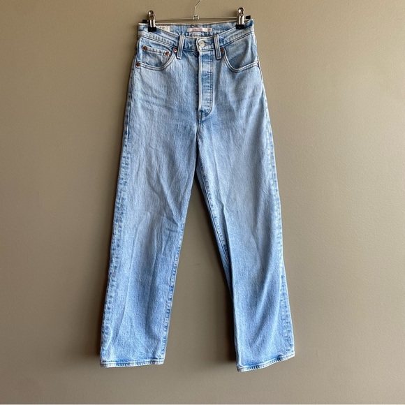 Levi's Ribcage Premium Denim Straight Size 24 Light Wash Jeans - Picture 3 of 11